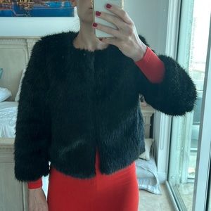 Banana Republic size small faux fur black cropped evening jacket with pockets